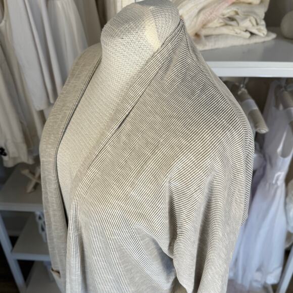 DONNI one-size-fits all, Large-3X  gray, & white striped  knit cardigan #3783 - Picture 5 of 8